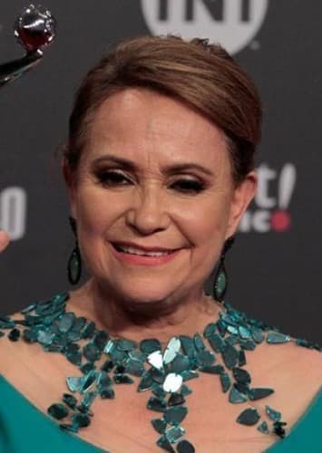 Adriana Barraza