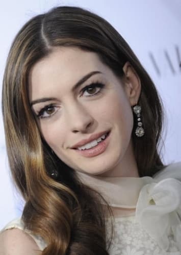 Anne Hathaway
