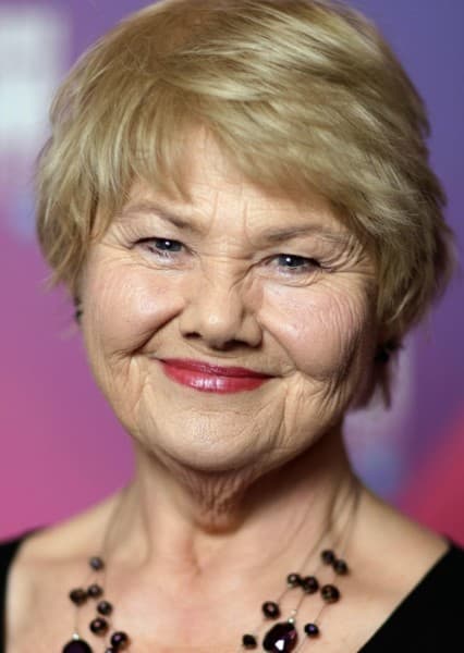 Annette Badland