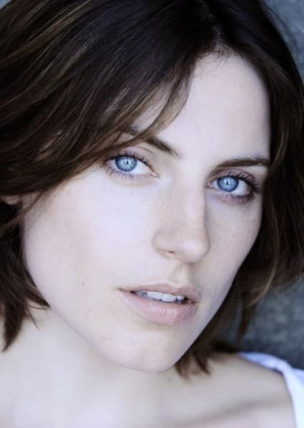 Antje Traue