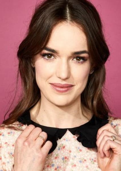 Elizabeth Henstridge