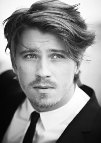 Garrett Hedlund