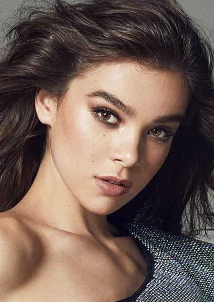 Hailee Steinfeld