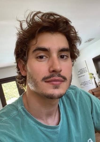Henry Zaga