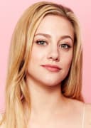 Lili Reinhart