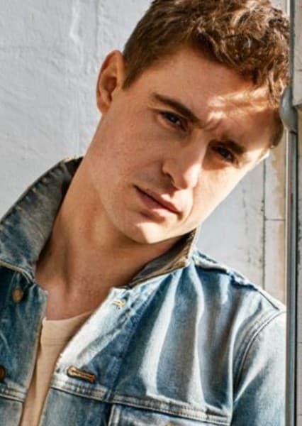 Max Irons
