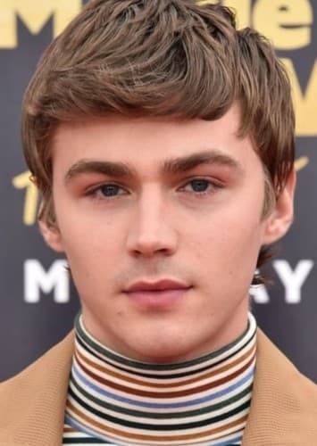 Miles Heizer