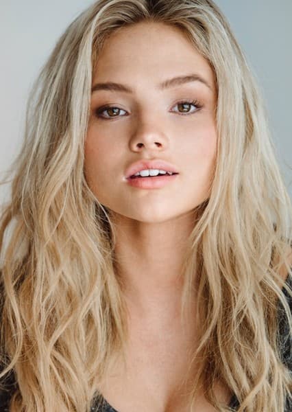 Natalie Alyn Lind