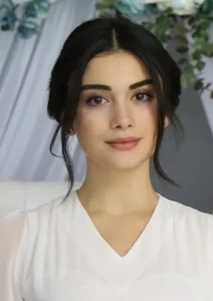 Özge Yağız