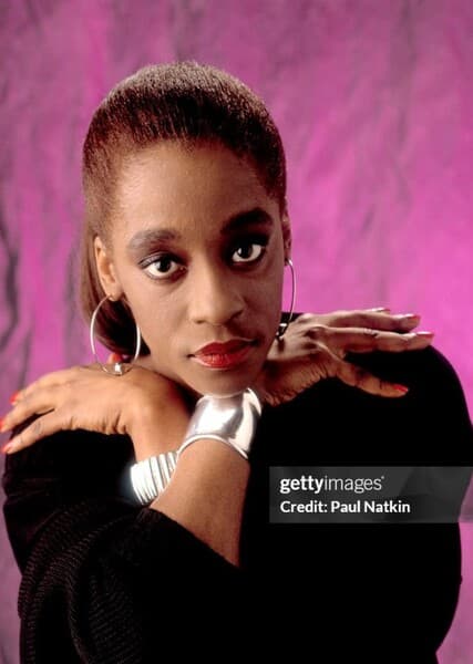 Regina Belle