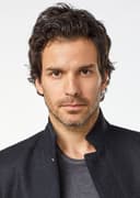 Santiago Cabrera