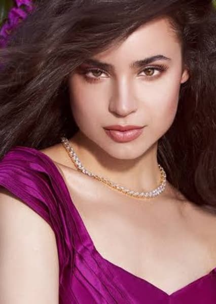 Sofia Carson