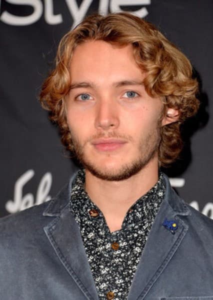 Toby Regbo