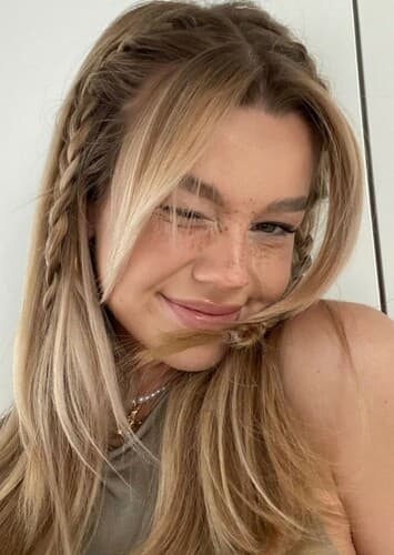 𝑨𝒏𝒏𝒊𝒆 𝑨𝒓𝒒𝒖𝒆𝒕𝒕𝒆