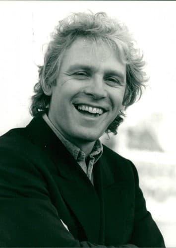 Paul Nicholas
