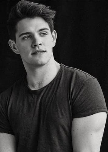 Casey Cott