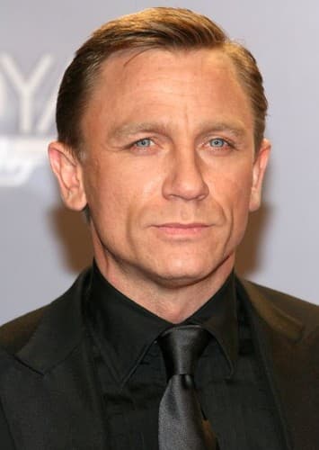 Daniel Craig