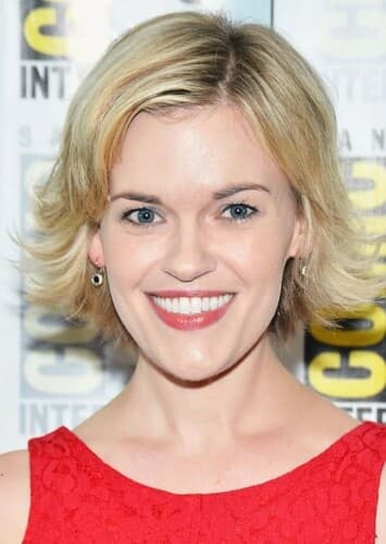 Kari Wahlgren