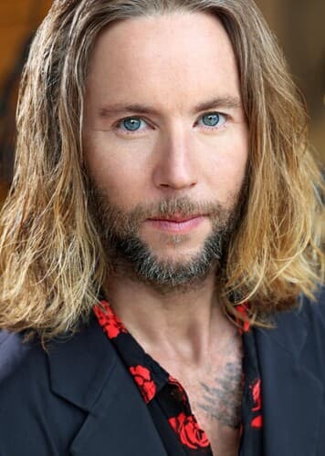 Greg Cipes