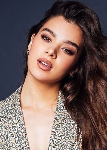Hailee Steinfeld