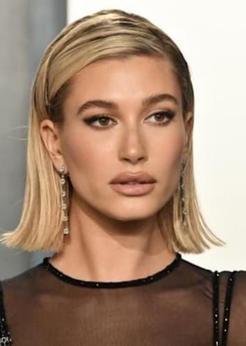 Hailey Bieber