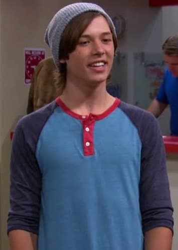 Leo Howard
