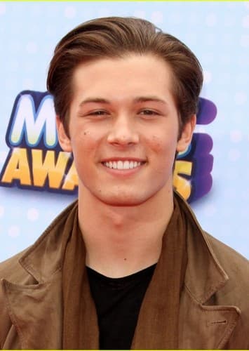 Leo Howard