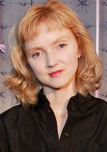 Lily Cole
