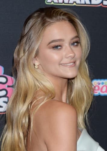 Lizzy Greene