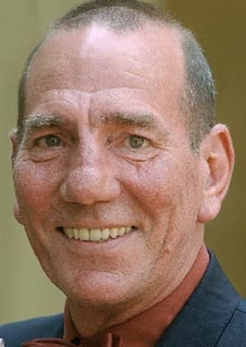 Pete Postlethwaite