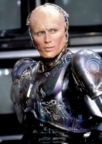 Peter Weller