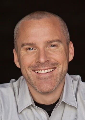 Roger Craig Smith