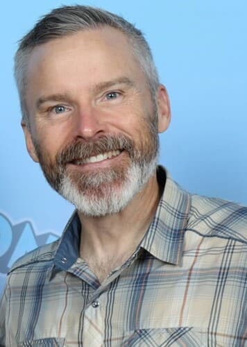 Roger Craig Smith