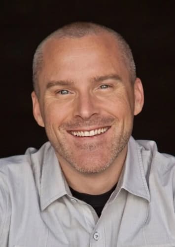 Roger Craig Smith