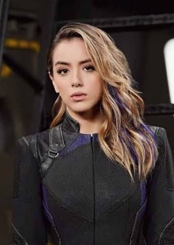 Chloe Bennet
