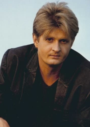 Tom Cochrane