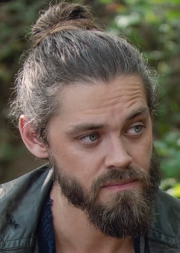 Tom Payne
