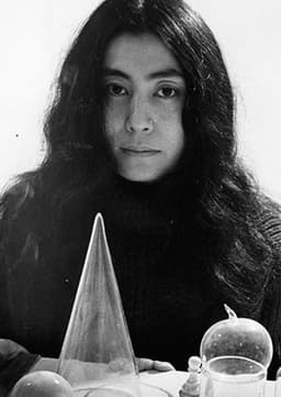 Yoko Ono