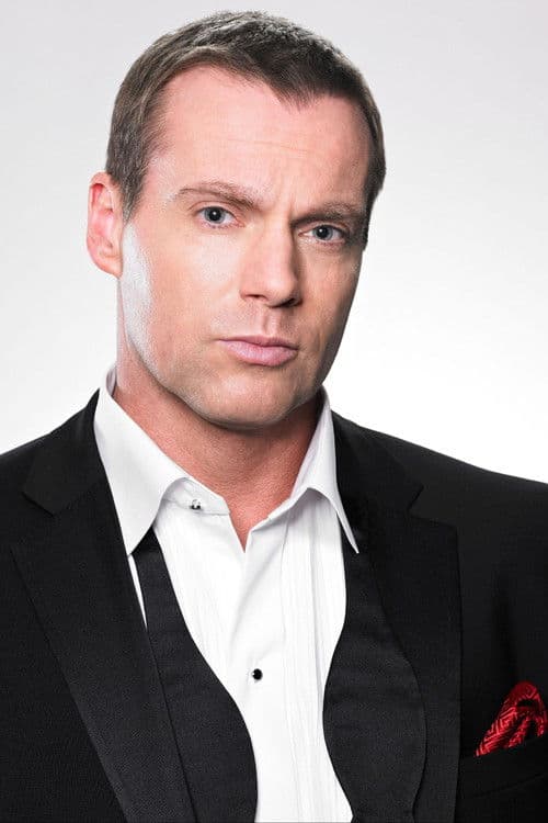 Michael Shanks