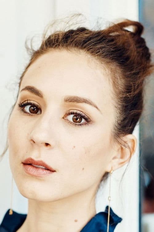 Troian Bellisario