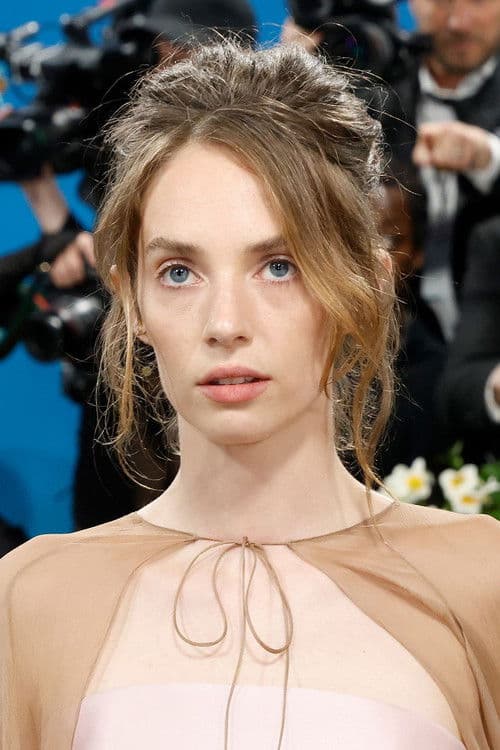 Maya Hawke